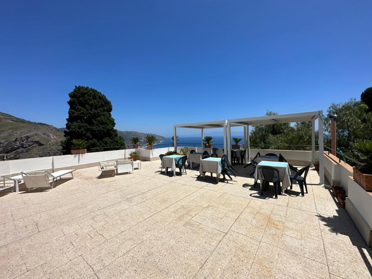Mira Taormina Rooms Bagian luar foto